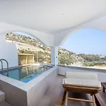 Ladiko - Hotel 3*