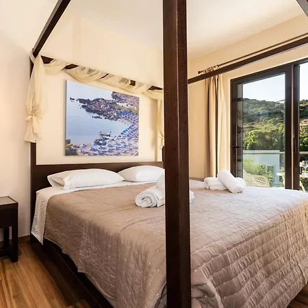Hotel Ladiko Suites - Ladiko & Anthony Quinn Bay - Faliraki 3*