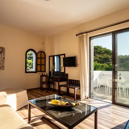 Hotel Ladiko Suites - Ladiko & Anthony Quinn Bay - Faliraki 3*