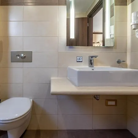 Hotel Ladiko - 3*