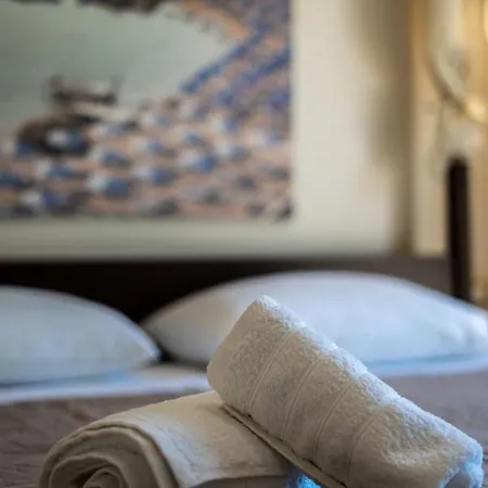 Ladiko - فندق فاليراكي