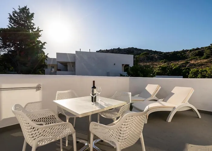 ホテル Ladiko - ファリラキ