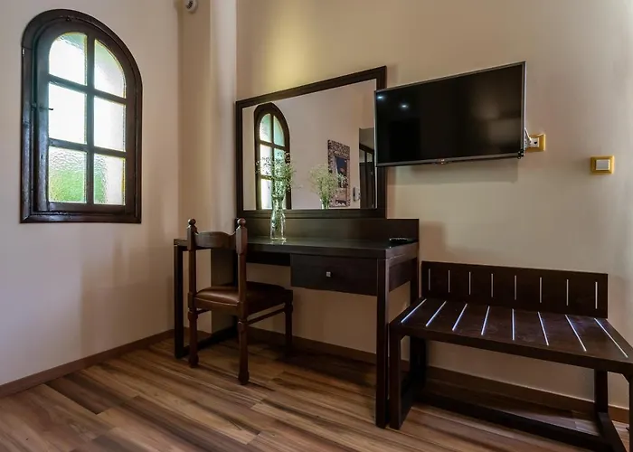 ホテル Ladiko - 3*