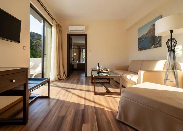 Ladiko - ホテル 3*