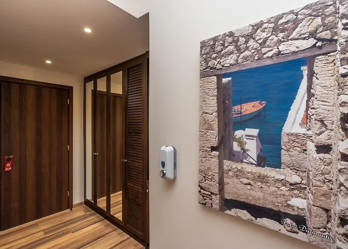 Ladiko - ホテル ファリラキ