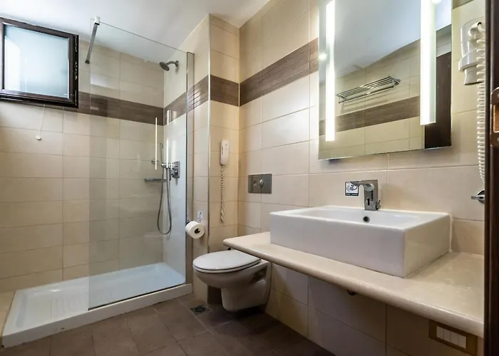 ホテル Ladiko - ファリラキ