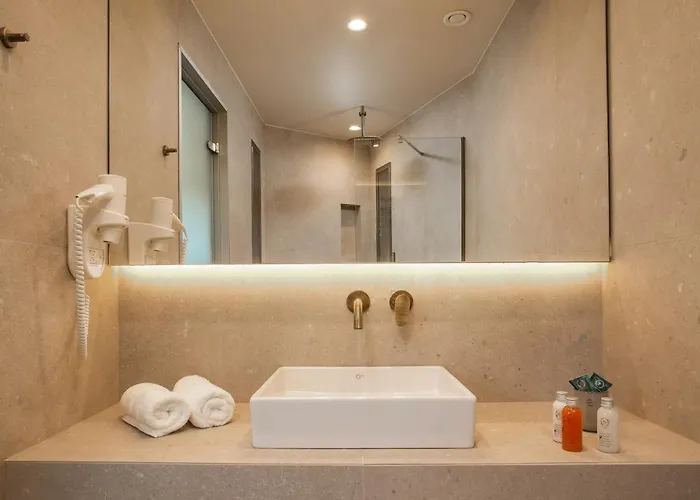 Ladiko - 3* ファリラキ