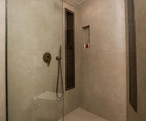 ホテル Ladiko - ファリラキ