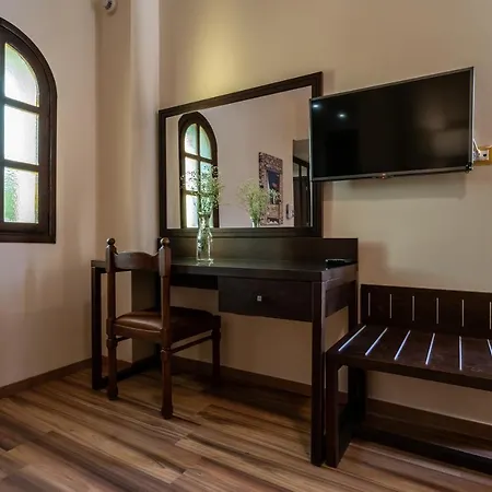 Ξενοδοχείο Ladiko - 3*